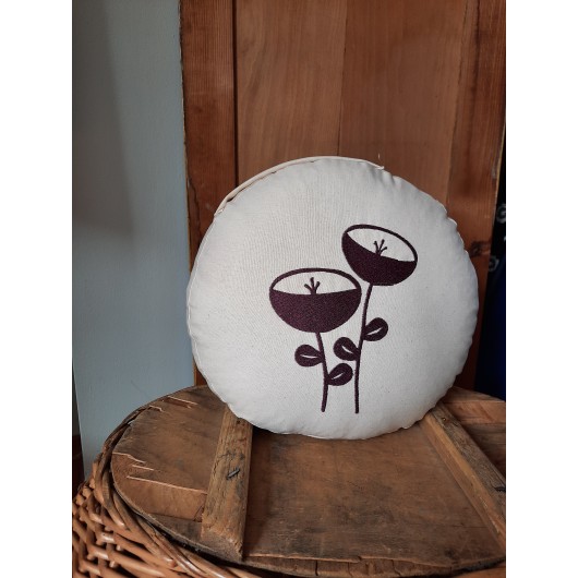 zafu - nízký,  vyšívaný květem bordó, průměr 30cm